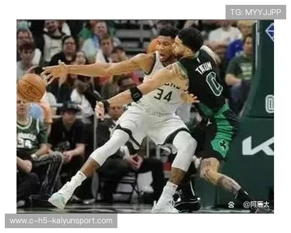 雄鹿后场组合调整成焦点，字母哥需更多外线支援