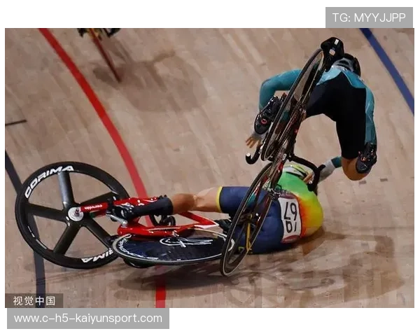 成都自行车赛摔车事故，赛事安全问题受关注，成都自行车论坛